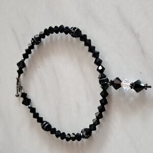 Elegant Black Beaded Bracelet